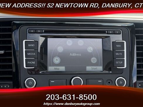 Used 2013 Volkswagen Beetle TDI FWD image 22