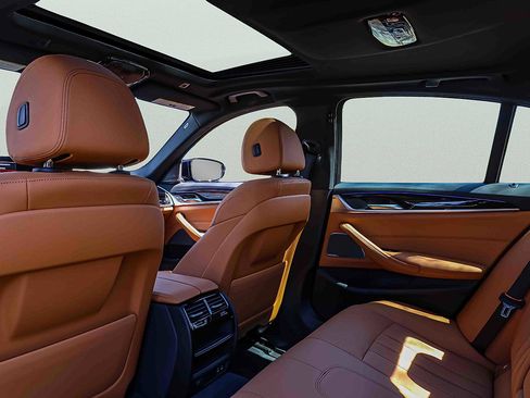 Used 2023 BMW 530i xDrive w/ M Sport Package image 22