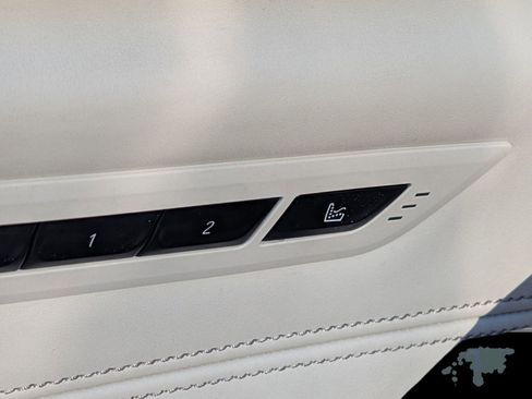 Used 2020 BMW 530i xDrive w/ Executive Package image 23