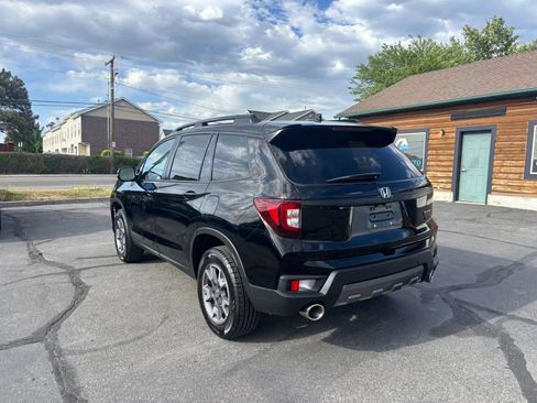Used 2023 Honda Passport TrailSport image 7
