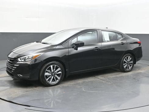 Certified 2025 Nissan Versa SV w/ Trunk Package FWD image 4