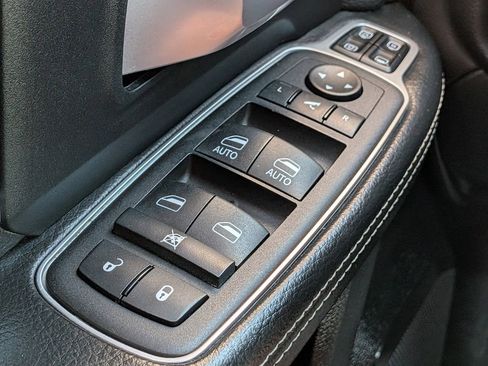 Used 2024 RAM 2500 Big Horn image 24