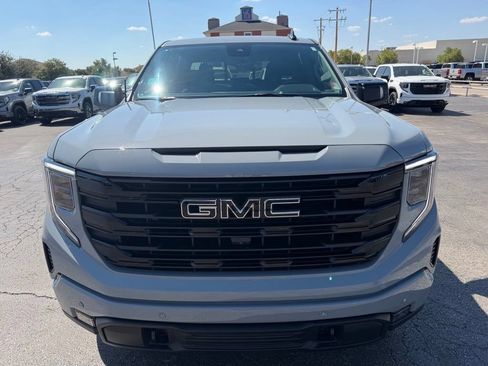 Used 2024 GMC Sierra 1500 Elevation w/ Elevation Premium Package AWD/4WD image 9