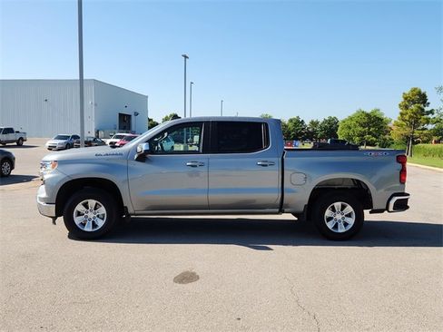 Used 2025 Chevrolet Silverado 1500 LT image 4