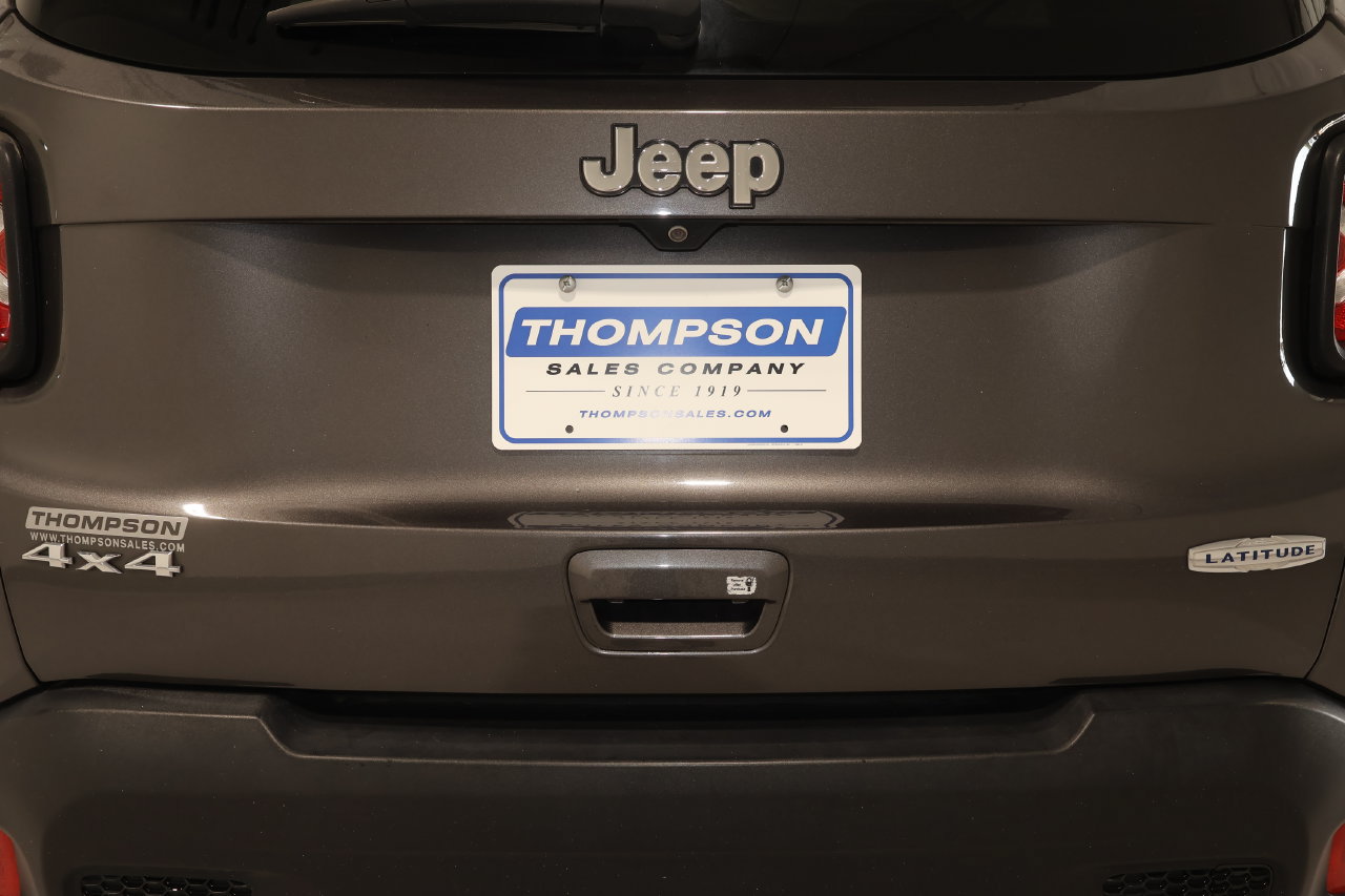 Used 2018 Jeep Renegade Latitude w/ Cold Weather Group AWD/4WD image 22