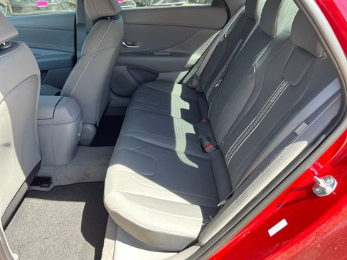 Used 2025 Hyundai Elantra Sport image 20