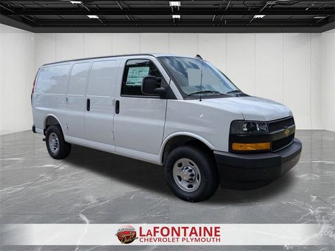 New 2025 Chevrolet Express 2500 w/ Driver Convenience Package image 10