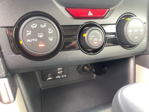 Used 2022 Subaru Forester AWD/4WD image 8