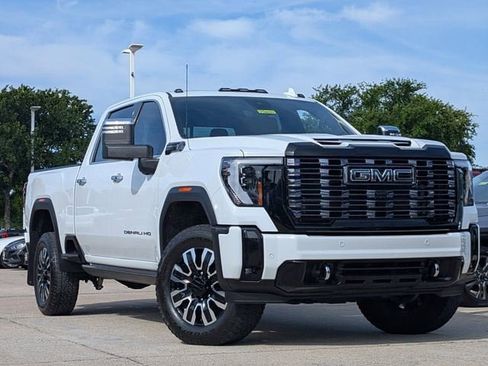 Used 2025 GMC Sierra 2500 Denali Ultimate AWD/4WD image 2