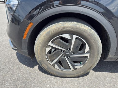 Used 2023 Kia Sportage LX FWD image 9