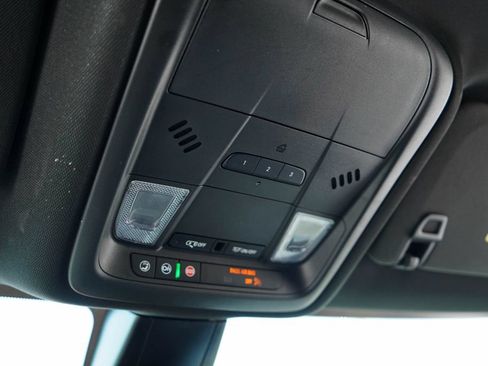 Used 2025 Chevrolet Blazer RS FWD image 11