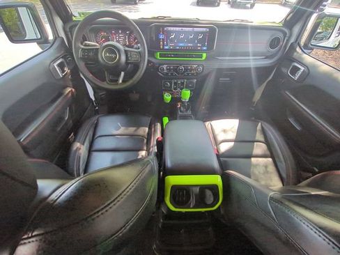 Used 2024 Jeep Wrangler Unlimited Rubicon w/ Safety Group AWD/4WD image 28