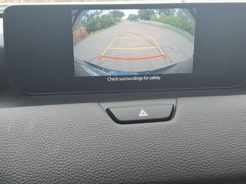 Used 2024 MAZDA CX-90 Plug-In Hybrid w/ Preferred AWD/4WD image 11