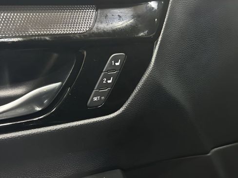 Used 2024 Honda CR-V EX-L image 14