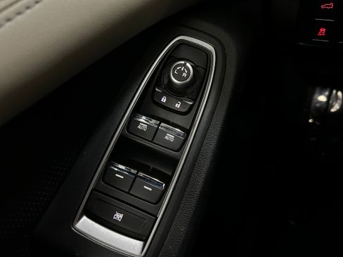 Used 2022 Subaru Ascent Limited w/ Technology Package image 23