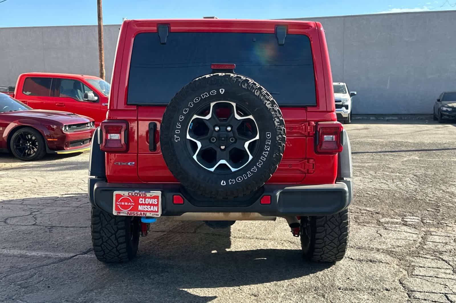 Used 2023 Jeep Wrangler Unlimited Rubicon 4xe w/ Cold Weather Group AWD/4WD image 8