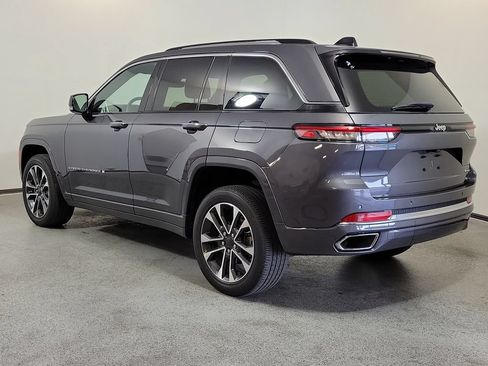Used 2023 Jeep Grand Cherokee Overland RWD image 5