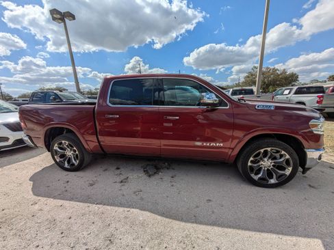 Used 2019 RAM 1500 Limited RWD image 3