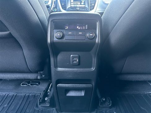 Used 2019 GMC Acadia SLE w/ Driver Alert Package I image 24