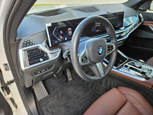 Used 2026 BMW X5 xDrive40i w/ M Sport Package AWD/4WD image 10