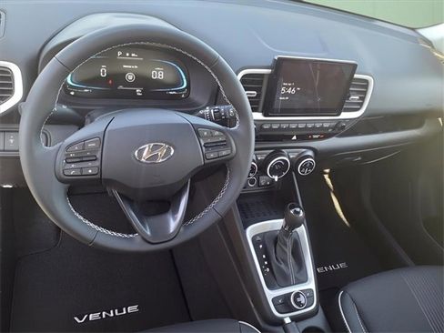 New 2025 Hyundai Venue Limited image 9