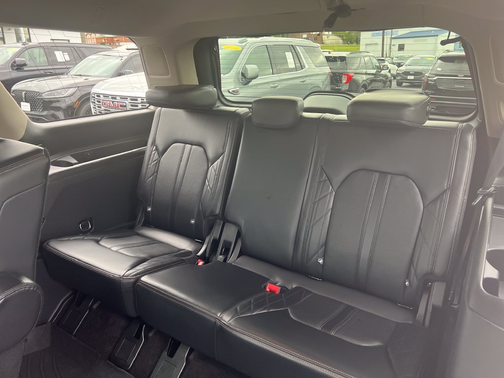 Used 2020 Ford Expedition Platinum AWD/4WD image 25