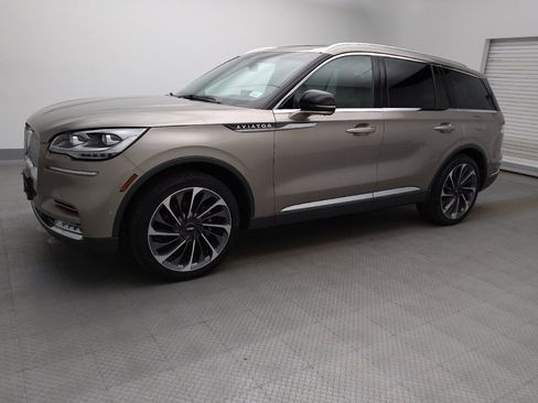 Used 2021 Lincoln Aviator Reserve w/ Equipment Group 202A AWD/4WD image 2