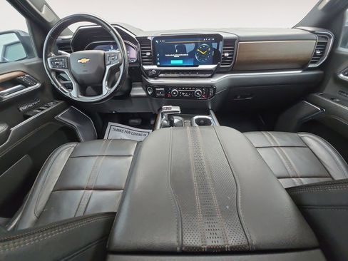 Used 2023 Chevrolet Silverado 1500 High Country w/ High Country Premium Package AWD/4WD image 10
