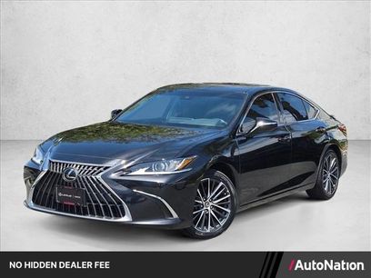 Used 2025 Lexus ES 300h w/ Premium Package