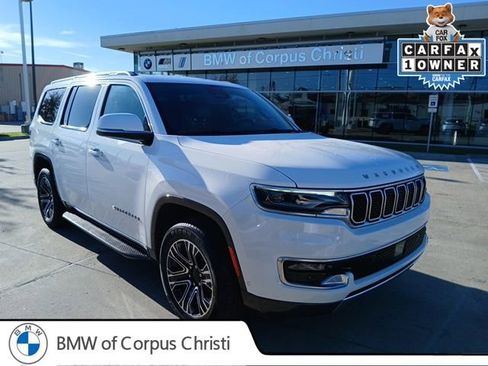 Used 2022 Jeep Wagoneer Series III w/ Flexible Seating Group image 1