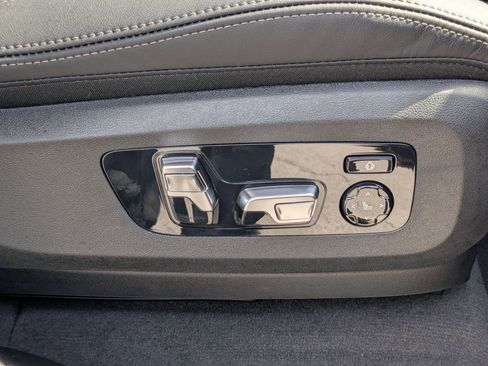 New 2026 BMW X5 xDrive40i w/ M Sport Package image 40