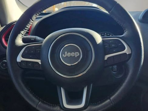 Used 2018 Jeep Renegade Trailhawk w/ Cold Weather Group II AWD/4WD image 21
