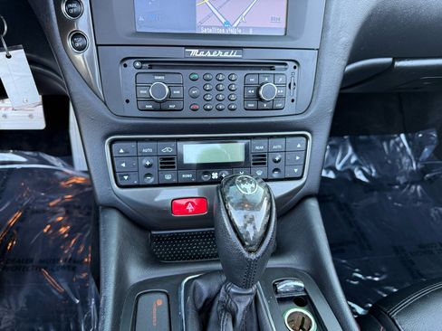 Used 2017 Maserati GranTurismo MC image 30