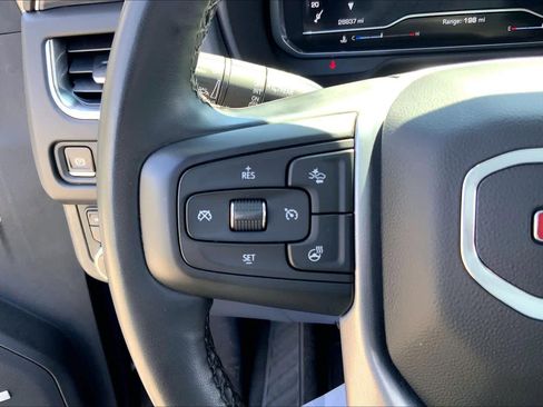 Used 2023 GMC Yukon XL SLT w/ SLT Premium Package AWD/4WD image 20