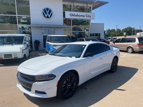 Used 2023 Dodge Charger SXT w/ Blacktop Package image 1