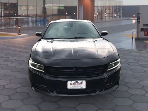 Used 2019 Dodge Charger SXT AWD/4WD image 8