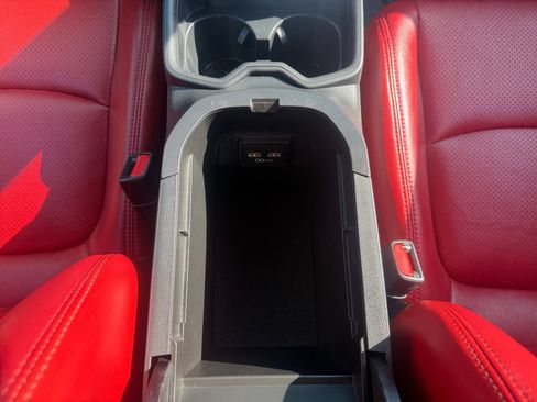 Certified 2021 Toyota RAV4 XLE w/ Carpet Mat Package (TMS) FWD image 18