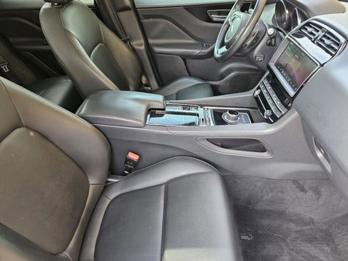 Used 2020 Jaguar F-PACE Premium AWD/4WD image 12