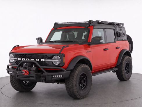 Used 2023 Ford Bronco Wildtrak AWD/4WD image 2