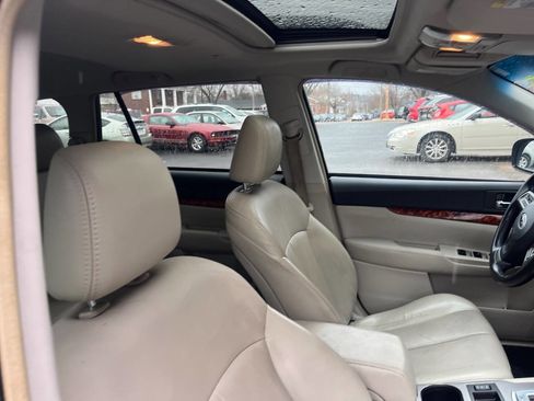 Used 2012 Subaru Outback 2.5i Limited w/ Moonroof Pkg image 11