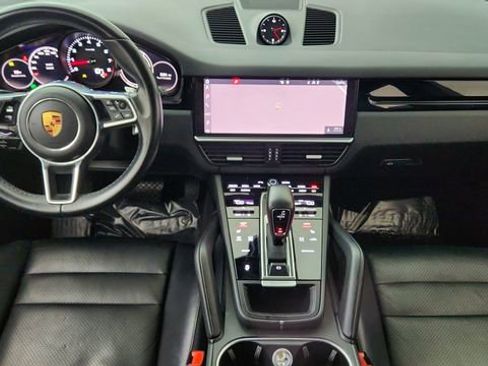 Used 2019 Porsche Cayenne AWD/4WD image 35