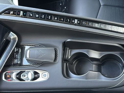 Used 2022 Chevrolet Corvette Stingray Premium Conv w/ Z51 Performance Package image 15