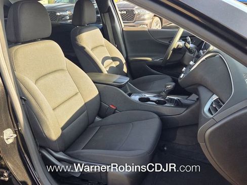 Used 2024 Chevrolet Malibu LT image 15