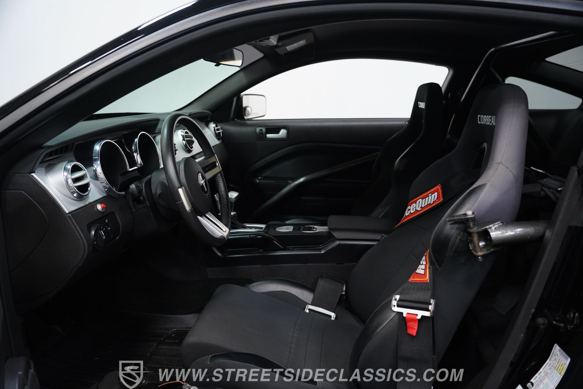 Used 2006 Ford Mustang GT RWD image 37