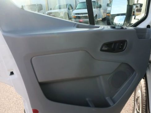 Used 2016 Ford Transit 250 138 image 9