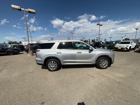 Used 2025 Hyundai Palisade SEL FWD image 15