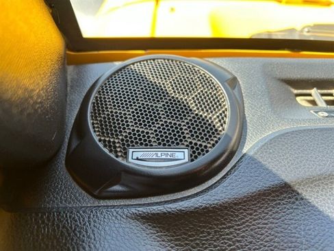 Used 2015 Jeep Wrangler Unlimited Rubicon w/ Connectivity Group image 37