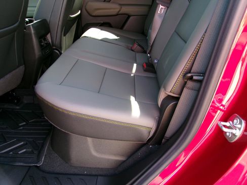 New 2026 Chevrolet Colorado ZR2 image 22