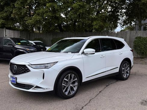 Used 2023 Acura MDX SH-AWD w/ Technology Package image 2