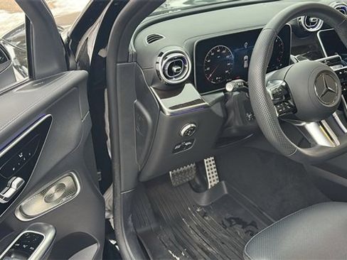 Certified 2025 Mercedes-Benz GLC 300 4MATIC image 12